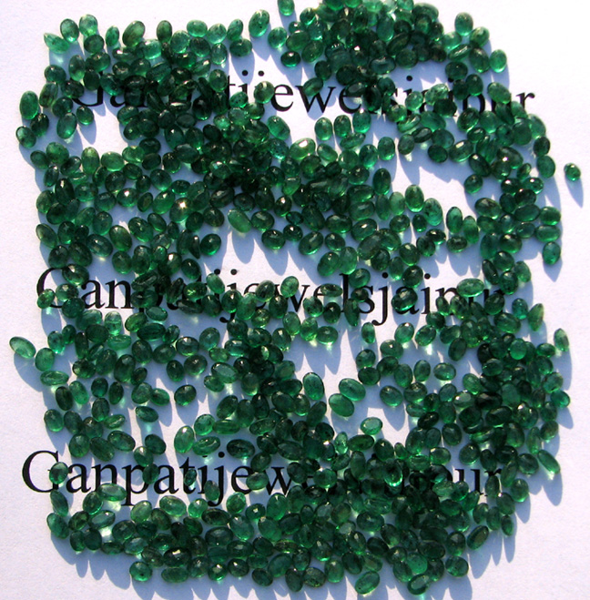Emerald Cutstone Parcel Of Oval Shape Mix Size Stones Total Weight 185 Carats